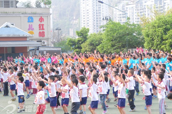 紅纓小紅帽幼兒園舉辦第二屆親子馬拉松活動