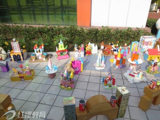 河南開封紅纓六四六幼兒園幼兒繪畫展