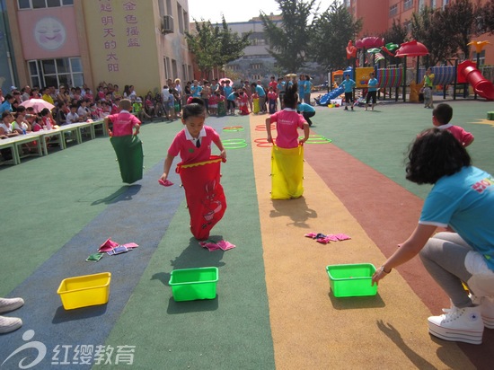 山東濰坊紅纓天昱雙語(yǔ)幼兒園舉辦“陽(yáng)光體育”展示活動(dòng)