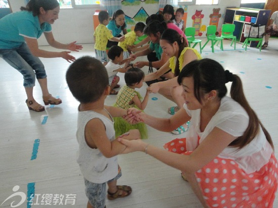 湖北安陸紅纓新世紀(jì)幼兒園開展新生試園活動