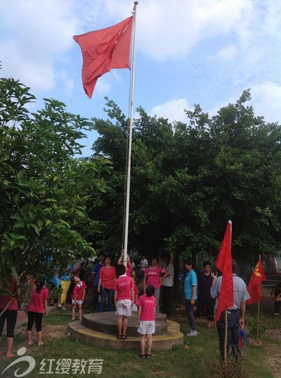 福建莆田紅纓武夷雙語幼兒園舉辦“迎國(guó)慶”親子活動(dòng)