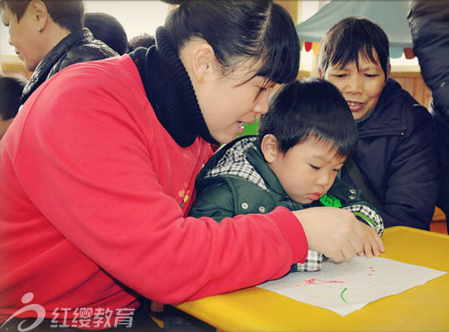 重慶巴南紅纓江南水鄉(xiāng)幼兒園新生體驗(yàn)活動(dòng)