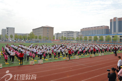 幼兒園親子運(yùn)動(dòng)會