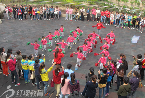 山東濰坊紅纓金都幼兒園舉行戶外活動半日觀摩交流會