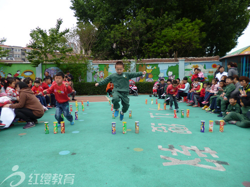 山東濟(jì)南紅纓智慧樹幼兒園舉辦春季運(yùn)動會