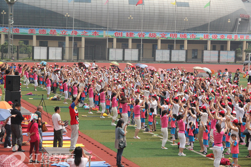 湖北武穴紅纓童心幼兒園迎六一親子同樂會(huì)