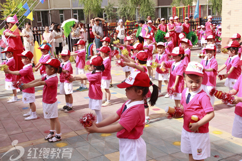 寧夏靈武紅纓童樂(lè)華庭幼兒園舉辦慶“六一”活動(dòng)