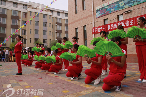 寧夏靈武紅纓童樂(lè)華庭幼兒園舉辦慶“六一”活動(dòng)