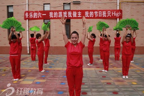 寧夏靈武紅纓童樂(lè)華庭幼兒園舉辦慶“六一”活動(dòng)