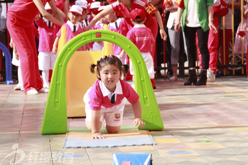 寧夏靈武紅纓童樂(lè)華庭幼兒園舉辦慶“六一”活動(dòng)