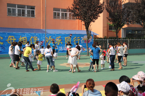 山東濰坊紅纓天昱幼兒園舉辦六一活動