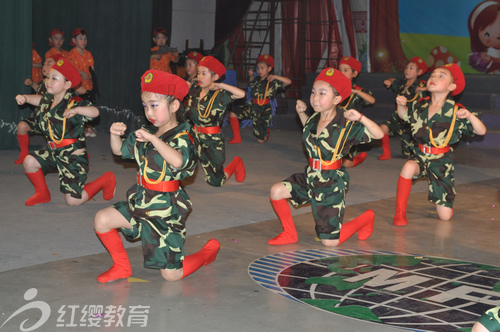 山東煙臺牟平紅纓商業(yè)幼兒園慶六一活動紀(jì)實