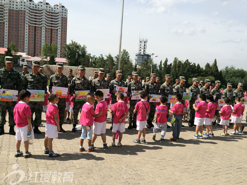 內(nèi)蒙古呼和浩特紅纓快樂天使幼兒園參觀軍營活動(dòng) 